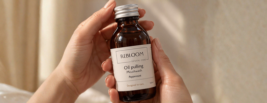 Waarom oil pulling gebruiken? Alles over dit dagelijkse mondverzorgingsritueel
